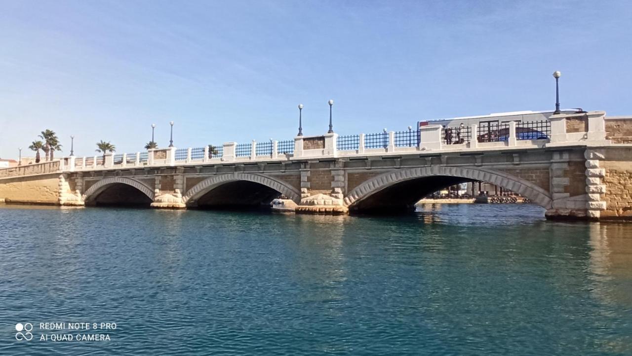 Al Molo Sant'Eligio Otel Taranto Dış mekan fotoğraf