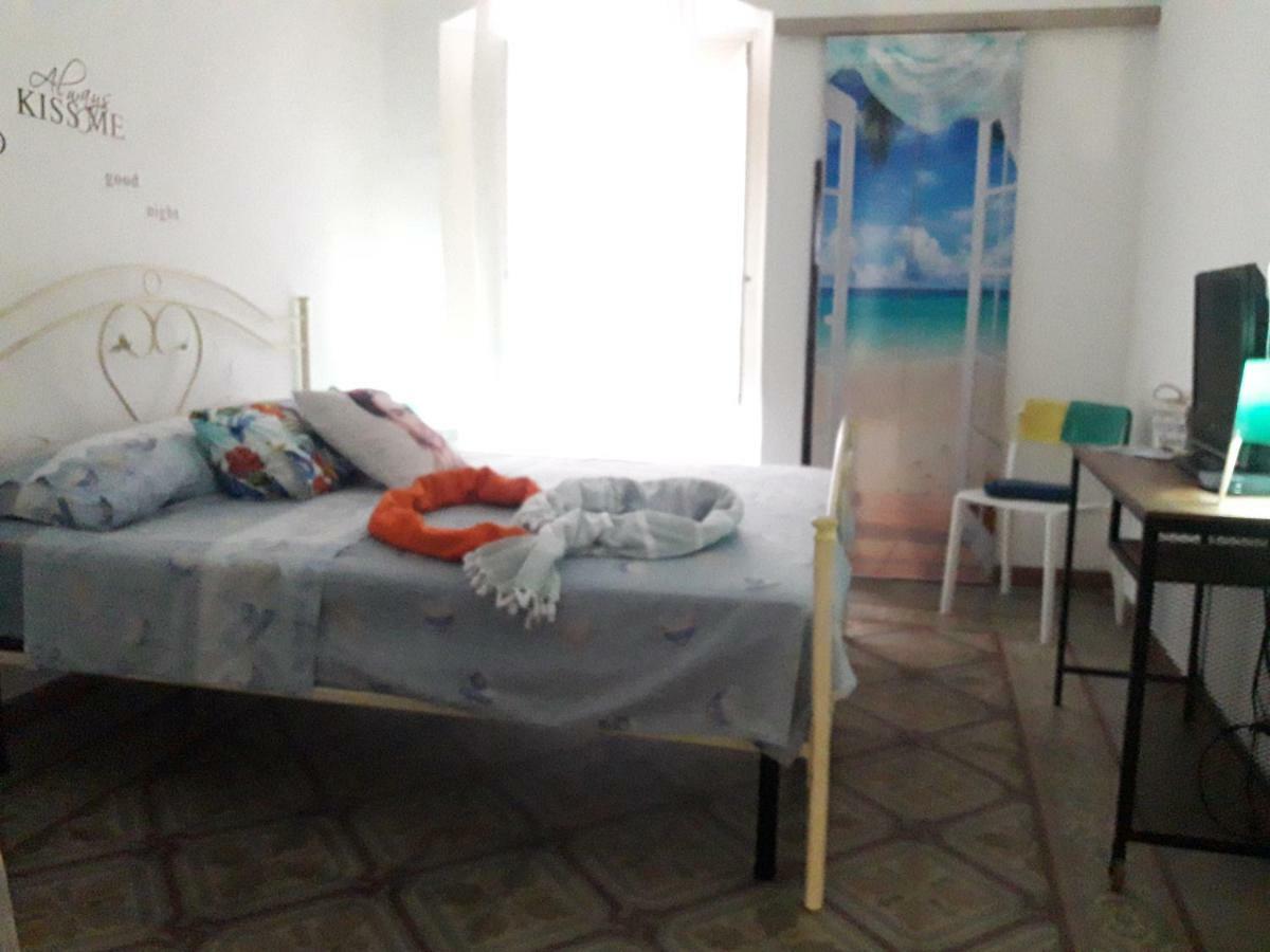 Al Molo Sant'Eligio Otel Taranto Dış mekan fotoğraf